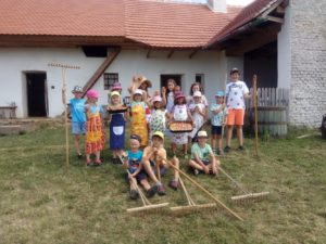 MOJE Slovácko aneb u tetičky na dědině (příměstský tábor)