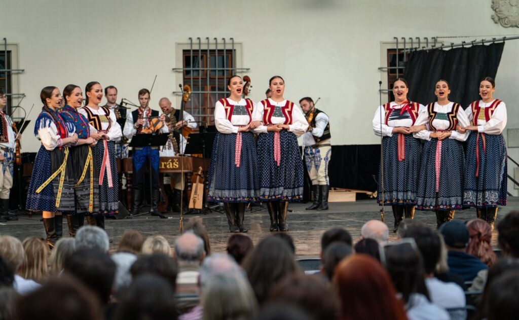 KONCERT VUS ONDRÁŠ – PŘES VRŠKY A DOLINY